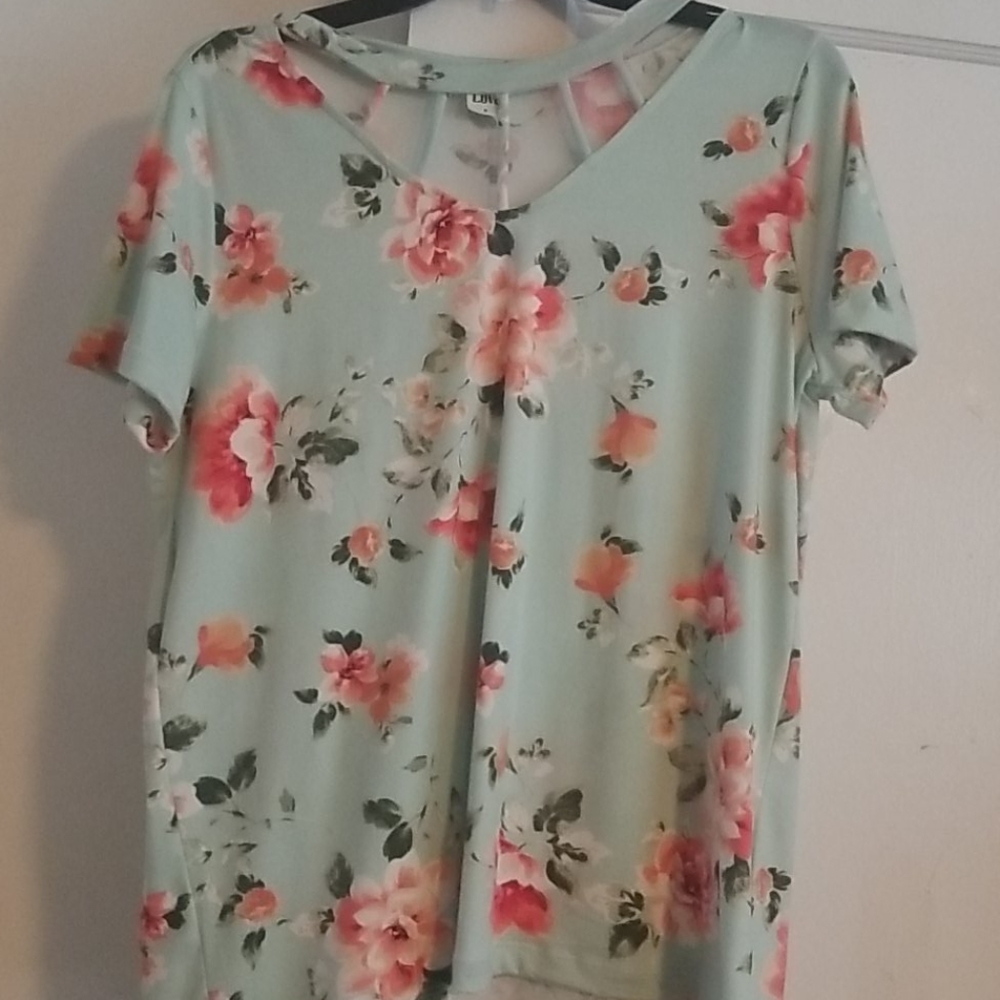 Brand sew in love, size M, light blue floral